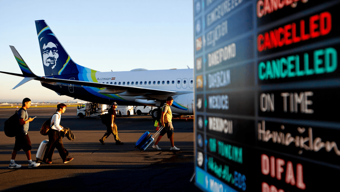 Alaska Airlines cuts 5 Mexico routes to boost Hawaii