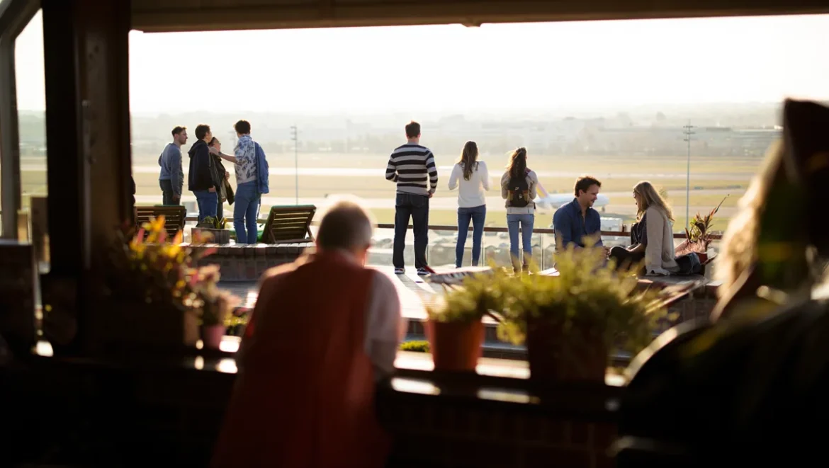 Aéroport de Pittsburgh: première terrasse extérieure inaugurée, trois autres à venir