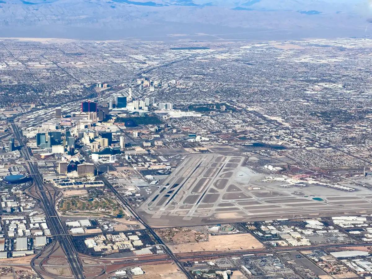 Vue aérienne de grands hubs aéroportuaires américains
